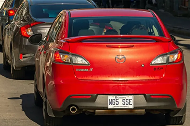 برای دریافت پلاک خودرو نیازی به رفتن به SAAQ نیست، آنلاین سفارش دهید و از طریق پست دریافت کنید